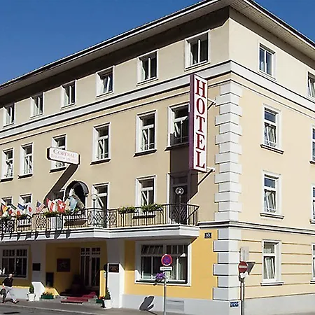Theater 4*