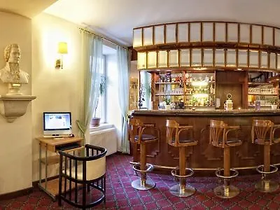 Hotel Theater